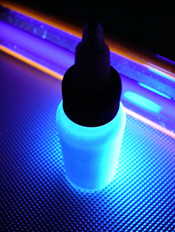 Ultraviolet ink bottle